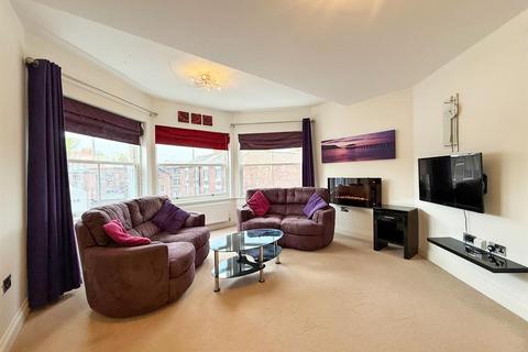 2 bedroom apartment for sale, St. Julians Crescent, Shrewsbury