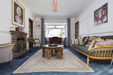 35 Brunswick Square, Herne Bay, CT6 5QE
