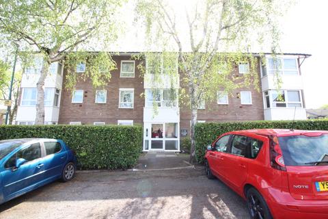 3 Handside Close, Worcester Park, KT4 8QG