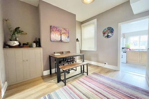 8 Church Path Road, Exeter, EX2 9DF