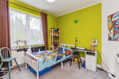 28 Barnfield, Stoke-on-trent, ST4 5JE