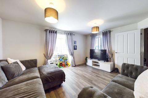 3 bedroom detached house to rent, Poplars Park Road, Bradford, West Yorkshire, BD2