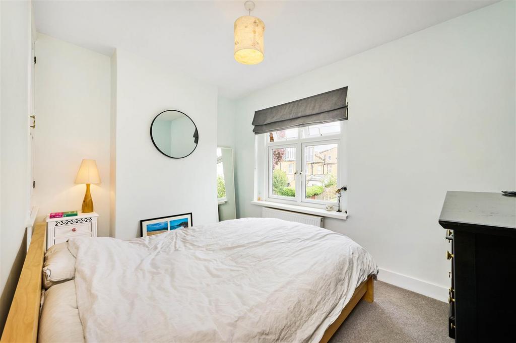 James Anderson - Alexandra Road London  SW14 8 DN 1