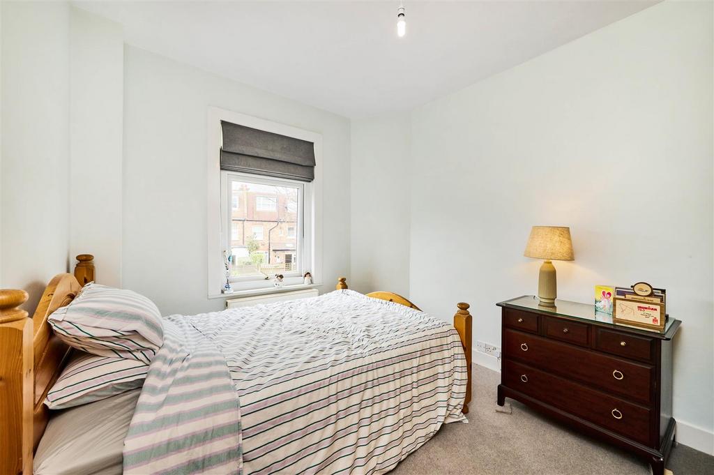James Anderson - Alexandra Road London  SW14 8 DN 1