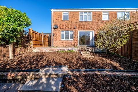 18 Lumley Close, Belvedere, DA17 6NR