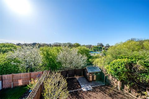 18 Lumley Close, Belvedere, DA17 6NR