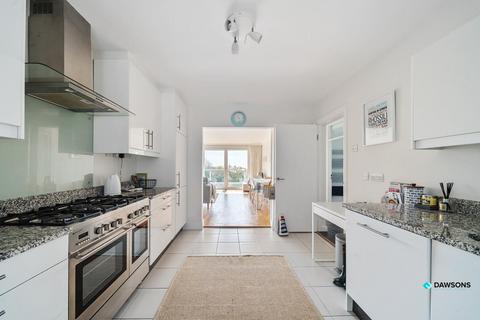 2 bedroom apartment for sale, Highcliffe Court, Langland, Swansea