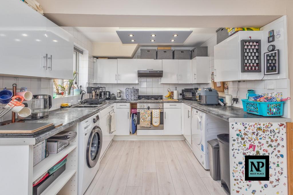 Kitchen Dining room