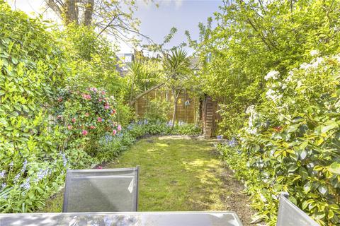 27 Althea Street, London, SW6 2RX