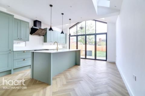 4 bedroom terraced house for sale, Aubrey Road, Walthamstow