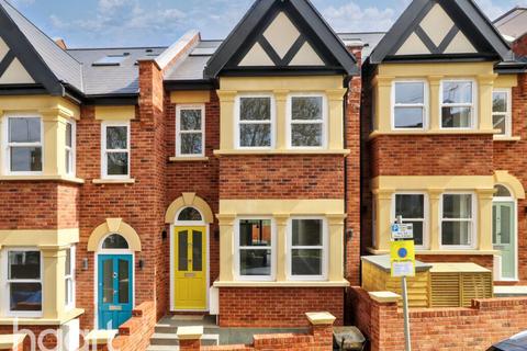 4 bedroom terraced house for sale, Aubrey Road, Walthamstow
