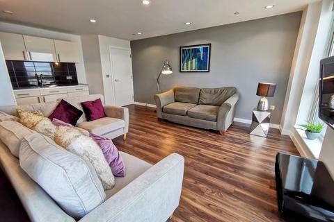 3 bedroom flat for sale, The Heart, Media City M50 2TH