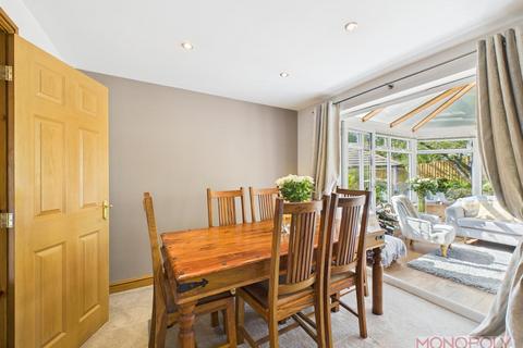 9 Bryn Celyn, Moss, Wrexham, LL11 6EJ