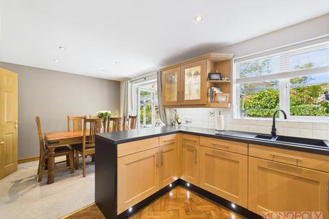 9 Bryn Celyn, Moss, Wrexham, LL11 6EJ