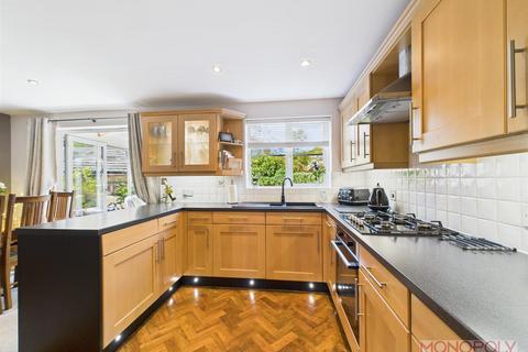 9 Bryn Celyn, Moss, Wrexham, LL11 6EJ