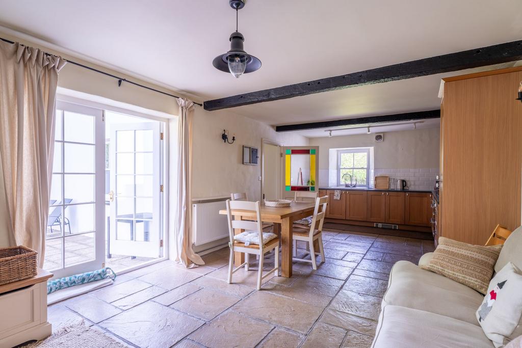 Kitchen &amp; Dining Room