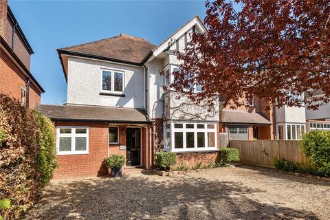 57 Hare Lane, Claygate, Esher, KT10 0QX