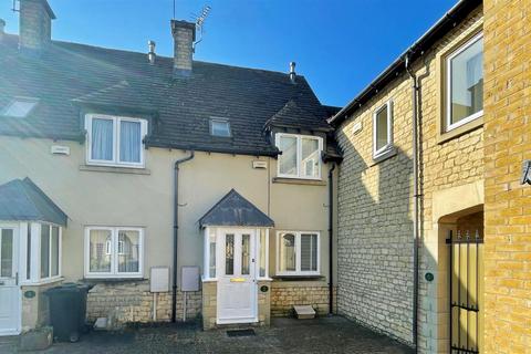 2 bedroom terraced house to rent, Mallard Court, Stamford