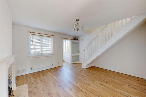 2 bedroom terraced house to rent, Mallard Court, Stamford