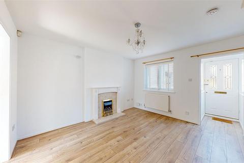 2 bedroom terraced house to rent, Mallard Court, Stamford