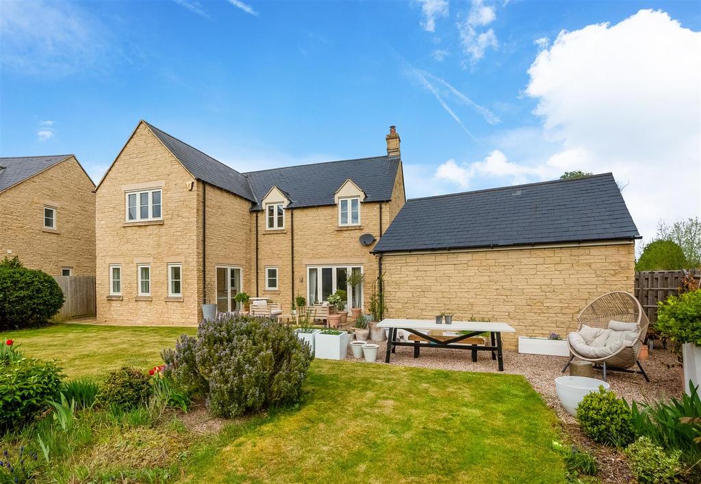 35 Cotswold Edge-15.jpg