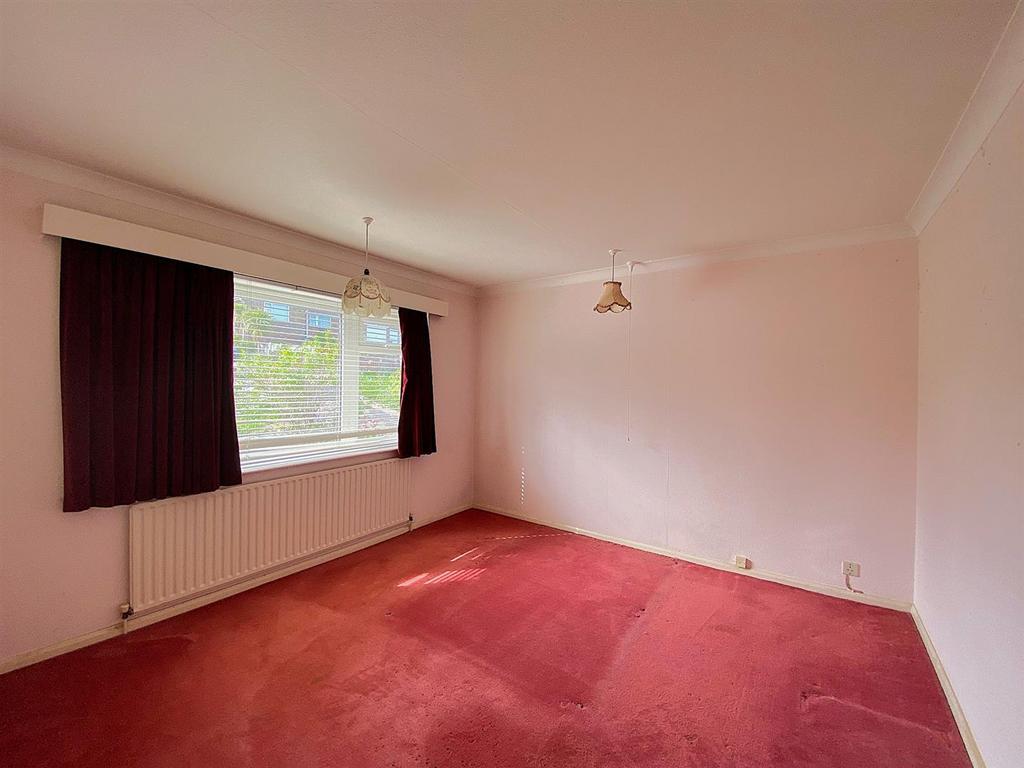 18 Cherry Tree Gardens - Bedroom3.jpg