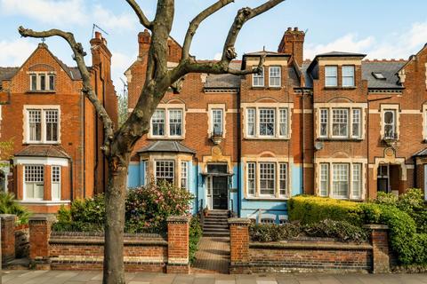 2 bedroom flat for sale, Fellows Road, London NW3