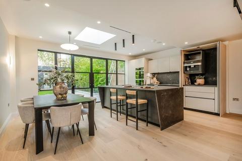 2 bedroom flat for sale, Fellows Road, London NW3