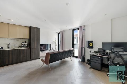 Studio to rent, 12 Dock Street, London, E1
