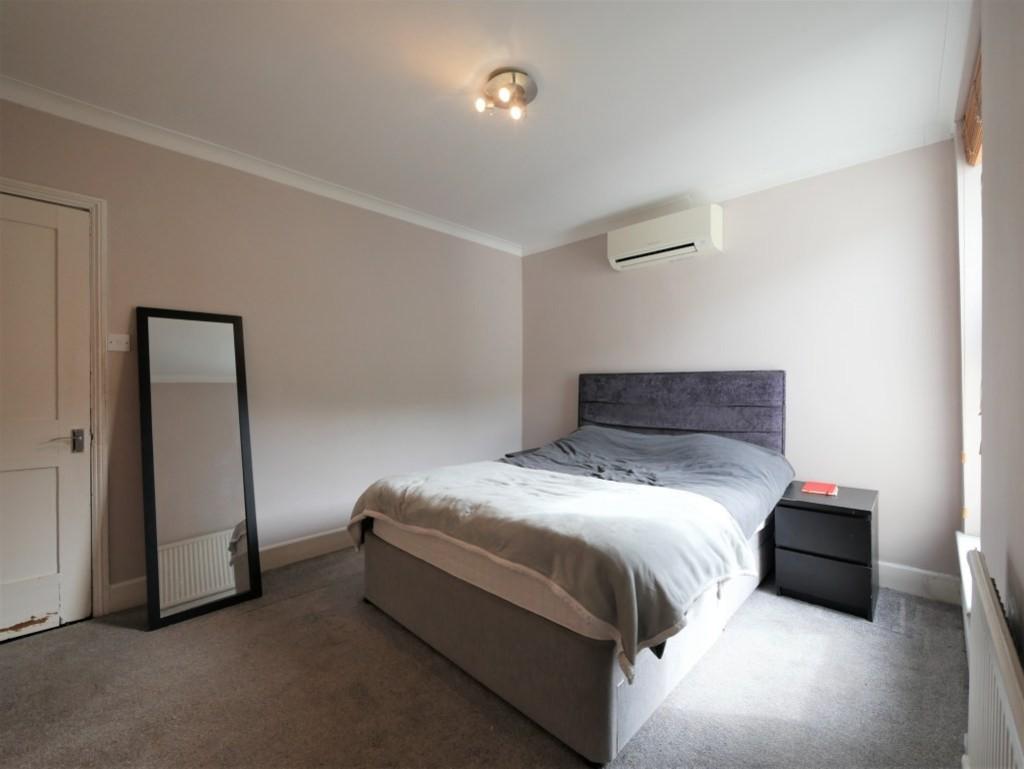 Bedroom2 2