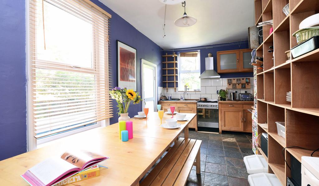 House-1-Kitchen-02