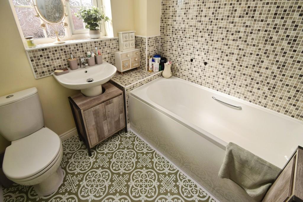 Ec76a491-Bathroom