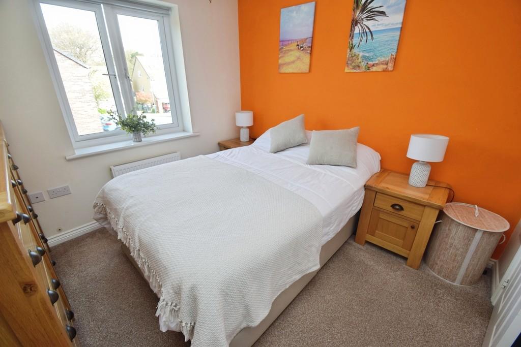 902f65a8-Bedroom 201