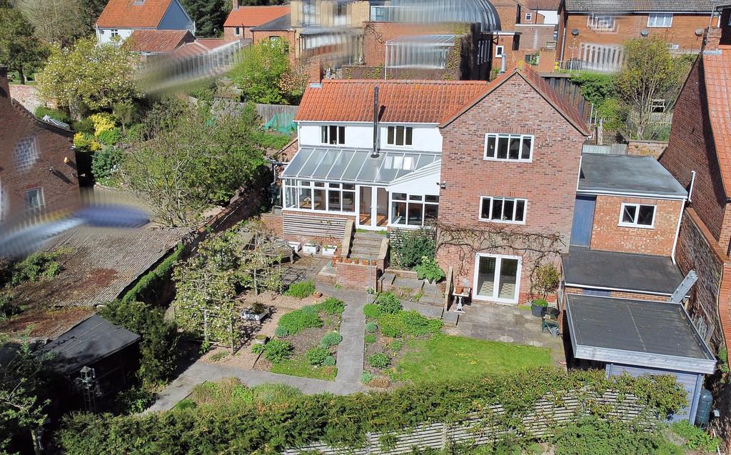 Grays court (1)