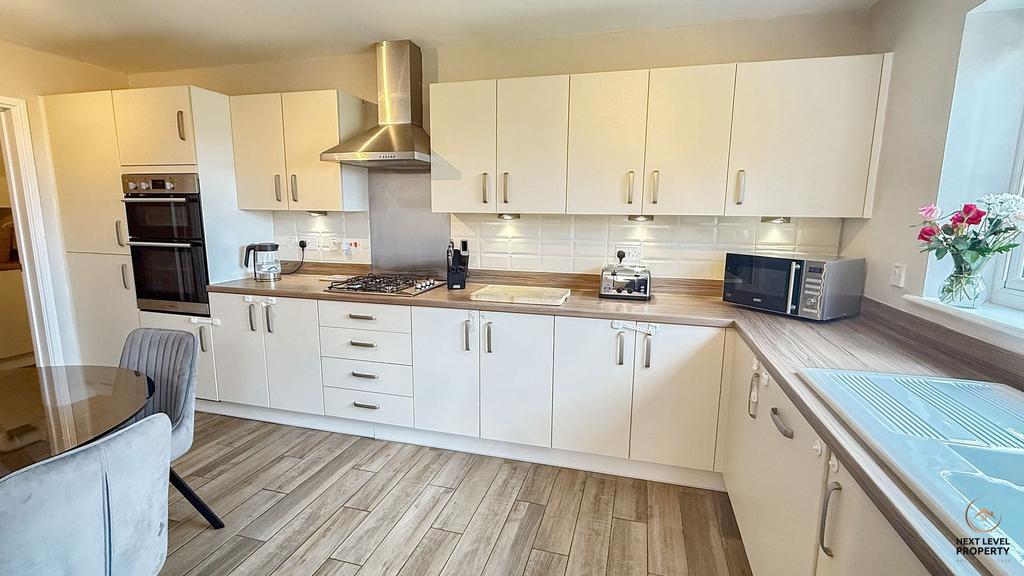 Kitchen/Diner/Family room