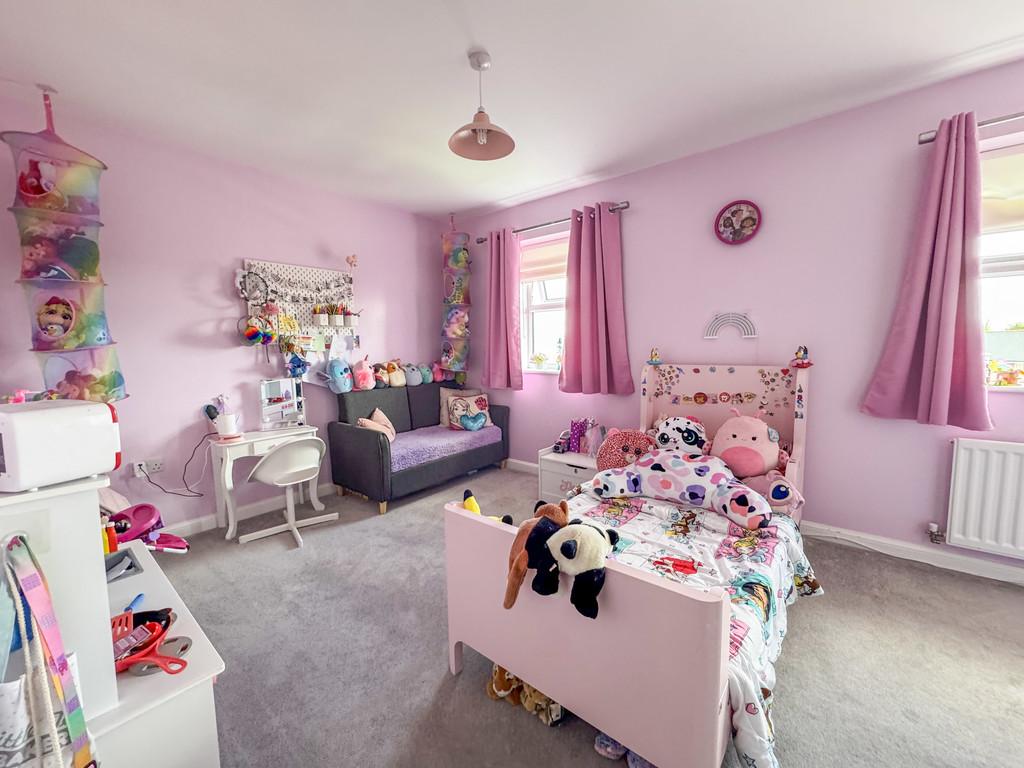 Bed2 image3