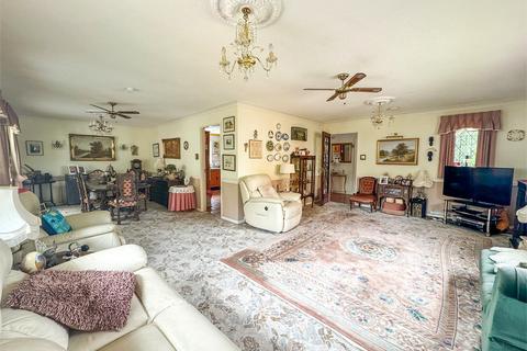 3 bedroom detached bungalow for sale, Hockley Road, Rayleigh