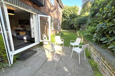 2 bedroom ground floor flat for sale, 34 Surrey Road, Westbourne