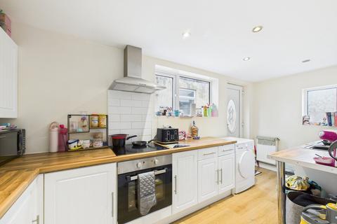 4 Avondale Gardens, Hartlepool, TS24 8NH