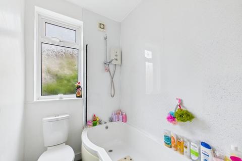 4 Avondale Gardens, Hartlepool, TS24 8NH