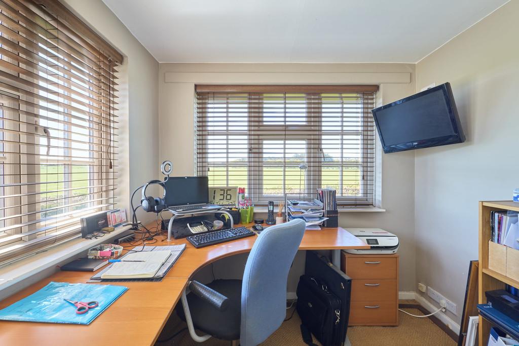 Parkside Weeting 2704250056