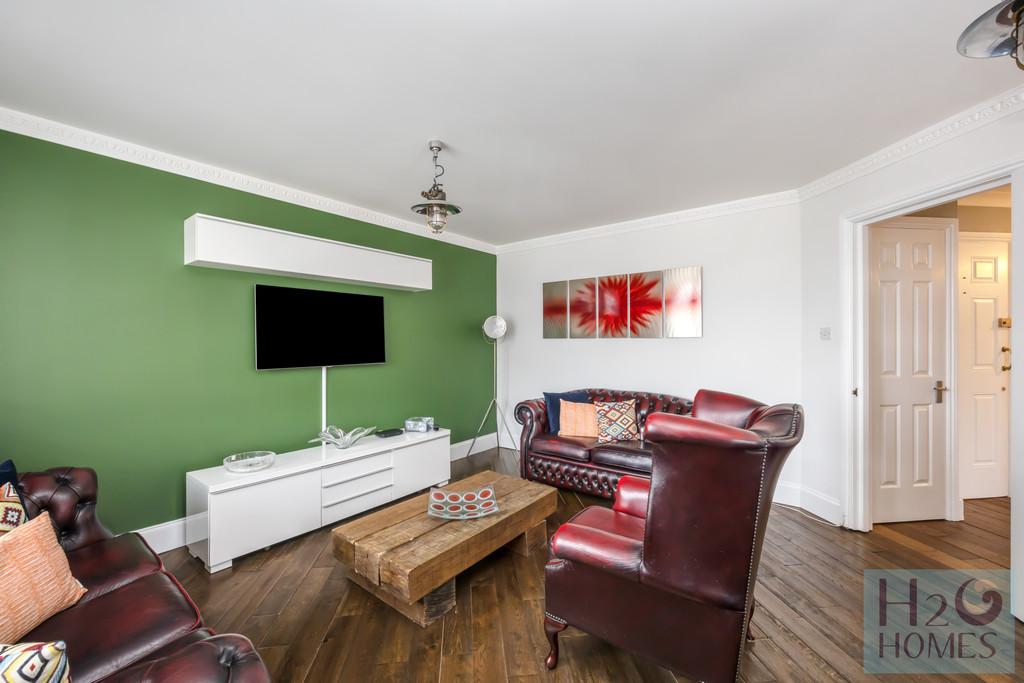 Portside Flat 2-014