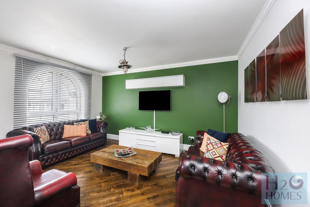 Portside Flat 2-009