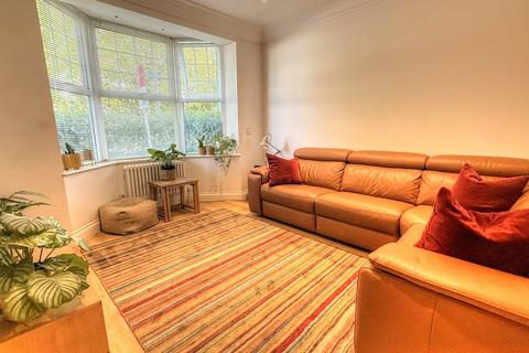 undefined, Charles Street, Petersfield GU32