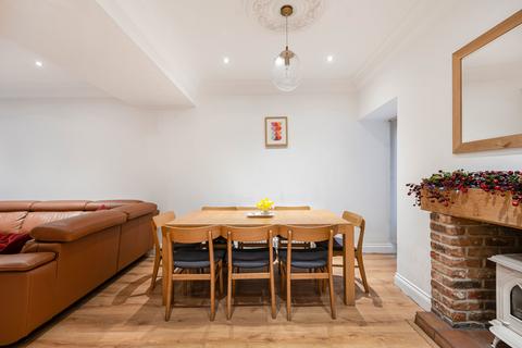 3 bedroom terraced house for sale, Charles Street, Petersfield GU32