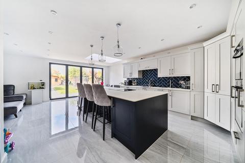 4 bedroom detached house for sale, Hartsdown Road, Margate