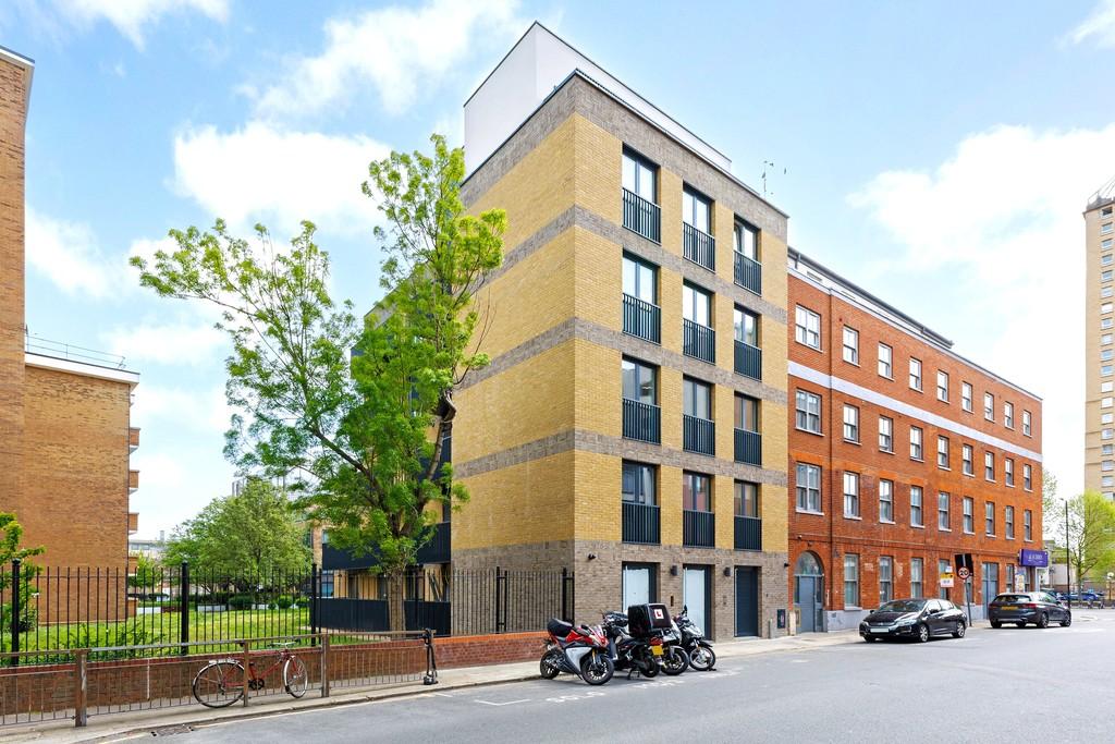 90558 Flat-8-2-4-Sidney-Street (3)