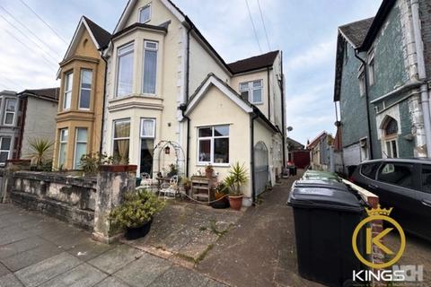 1 bedroom flat to rent, Queens Road, Portsmouth