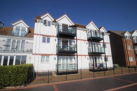 2 bedroom apartment for sale, Pier Road, Littlehampton