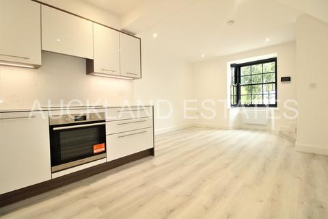 2 bedroom apartment for sale, St. Albans Road, Potters Bar EN6